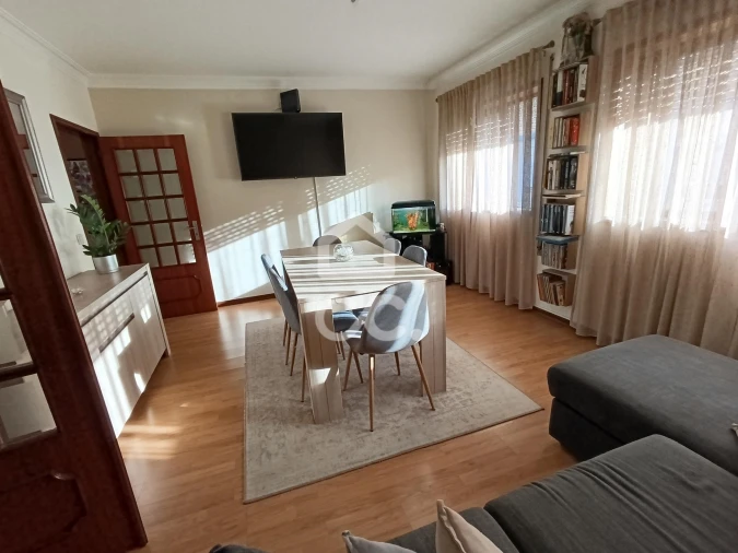 Apartamento T2 para Venda em Custoias Foto 2