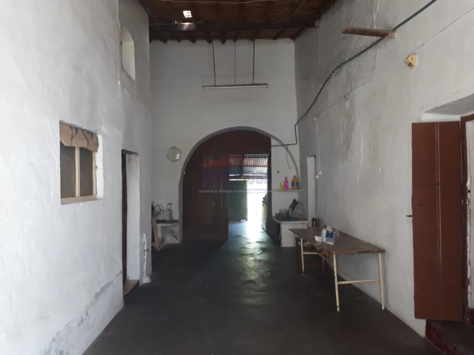 Moradia T1 para Venda em Ciladas Foto 2