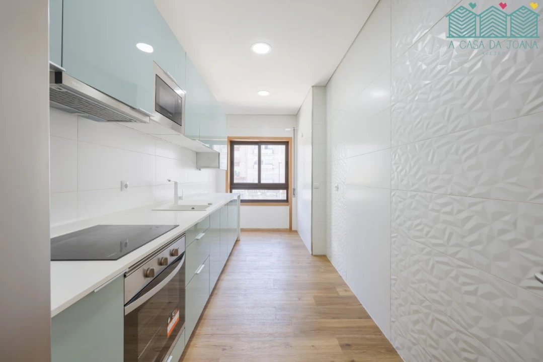 Apartamento T3 para Arrendamento em Glória e Vera Cruz Foto 11