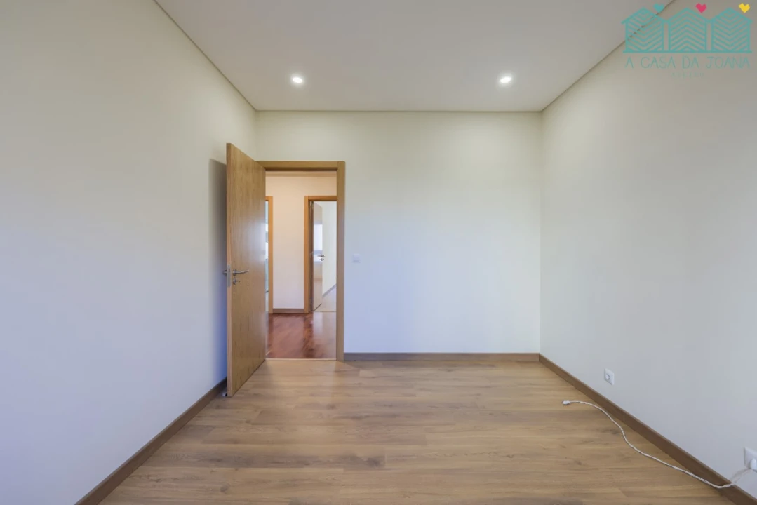 Apartamento T3 para Arrendamento em Glória e Vera Cruz Foto 22