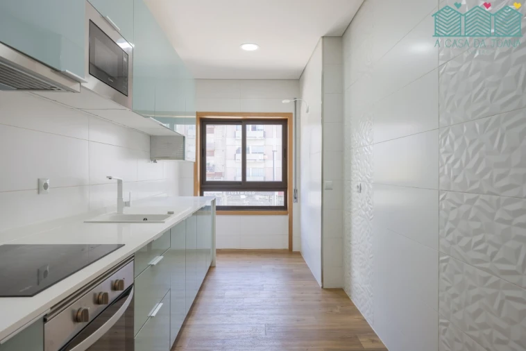 Apartamento T3 para Arrendamento em Glória e Vera Cruz Foto 12