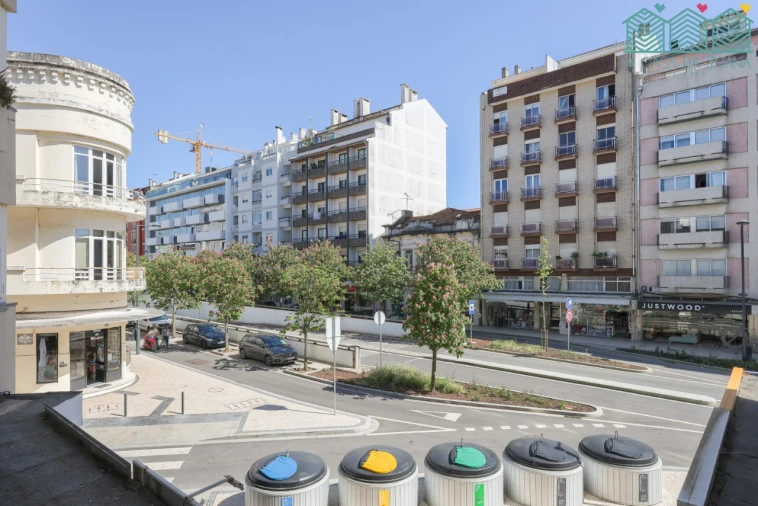 Apartamento T3 para Arrendamento em Glória e Vera Cruz Foto 32