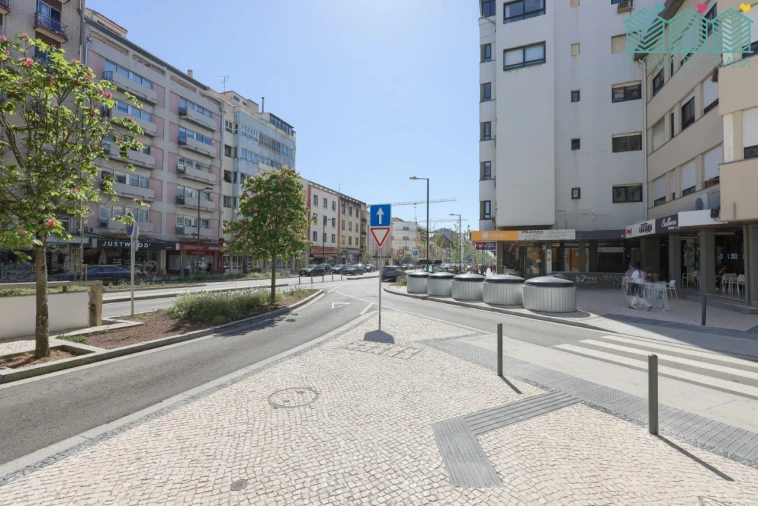 Apartamento T3 para Arrendamento em Glória e Vera Cruz Foto 34