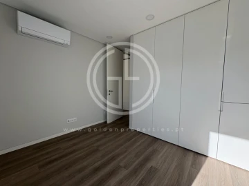 Apartamento T3 para Venda em Almancil