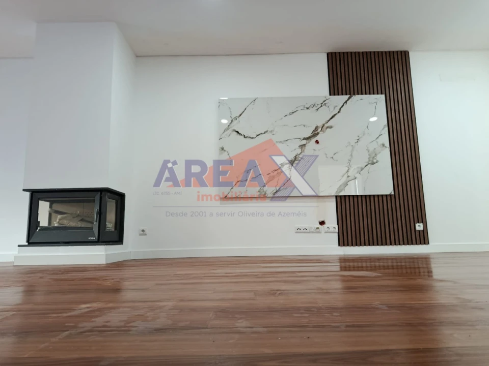 Moradia T3 para Venda em Vila de Cucujães Foto 15