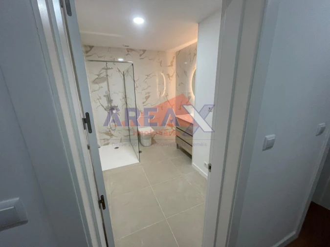 Moradia T3 para Venda em Vila de Cucujães Foto 16