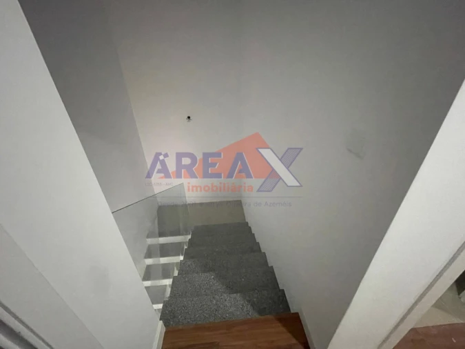 Moradia T3 para Venda em Vila de Cucujães Foto 32