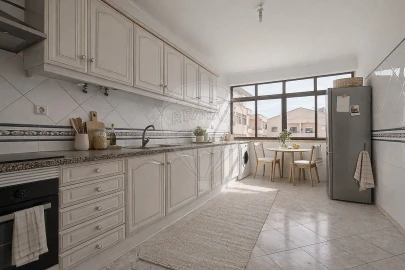 Apartamento T4 para Venda em Marvila, Ribeira Santarém, São Salvador, São Nicolau