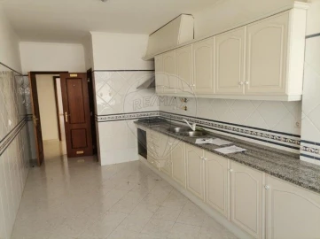 Apartamento T3 para Venda em Marvila, Ribeira Santarém, São Salvador, São Nicolau
