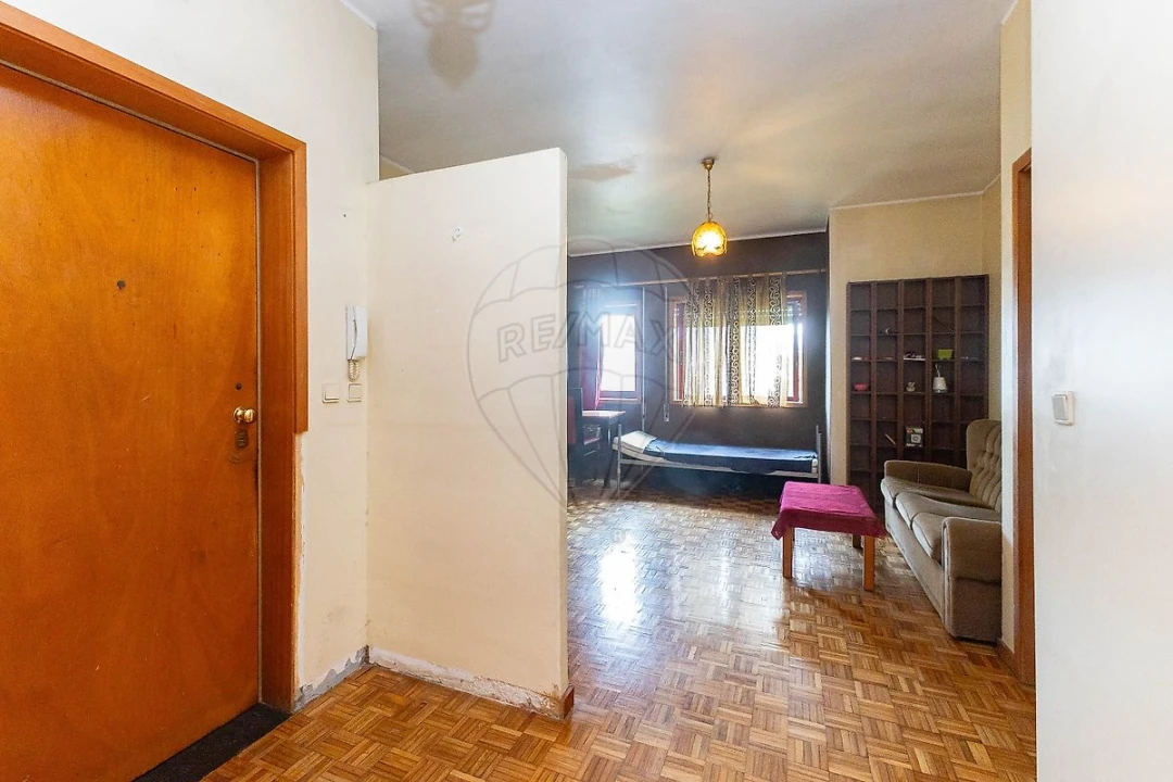 Apartamento T3 para Venda em Campanhã Foto 2