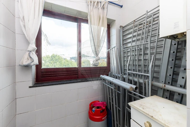 Apartamento T3 para Venda em Campanhã Foto 12