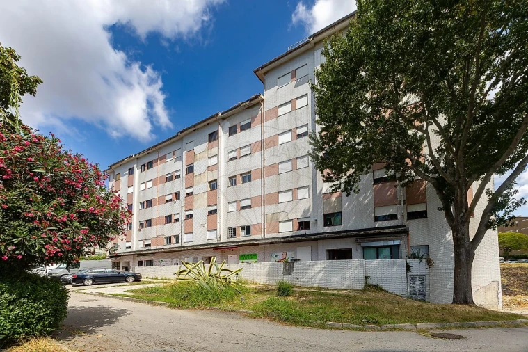 Apartamento T3 para Venda em Campanhã Foto 4