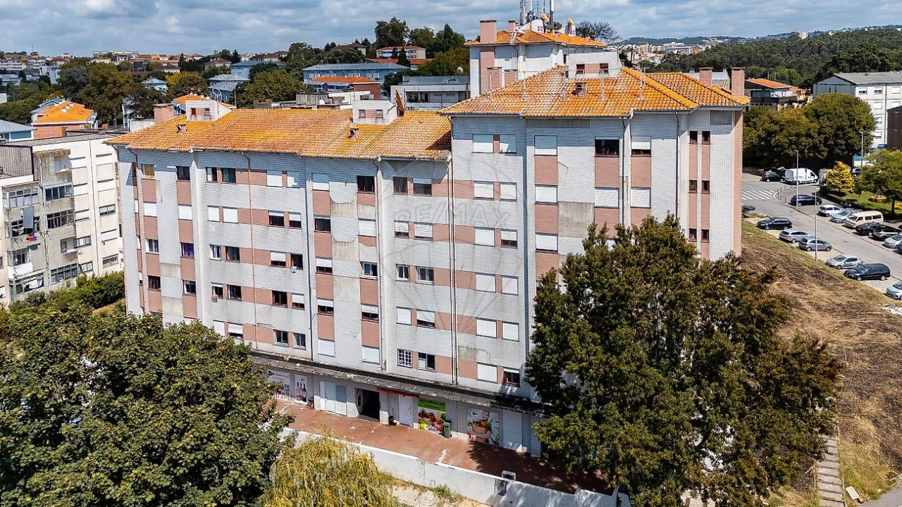 Apartamento T3 para Venda em Campanhã Foto 3