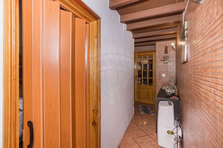 Moradia T2 para Venda em Carvoeira e Carmões Foto 19