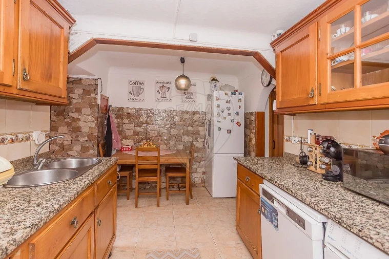 Moradia T2 para Venda em Carvoeira e Carmões Foto 6