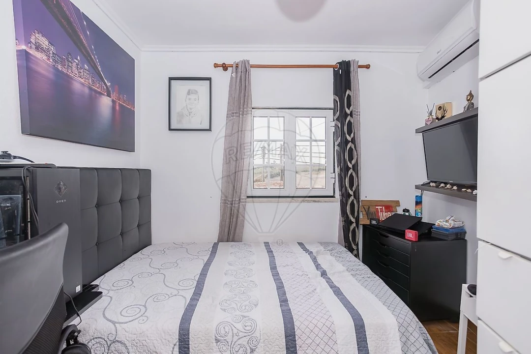 Moradia T2 para Venda em Carvoeira e Carmões Foto 14