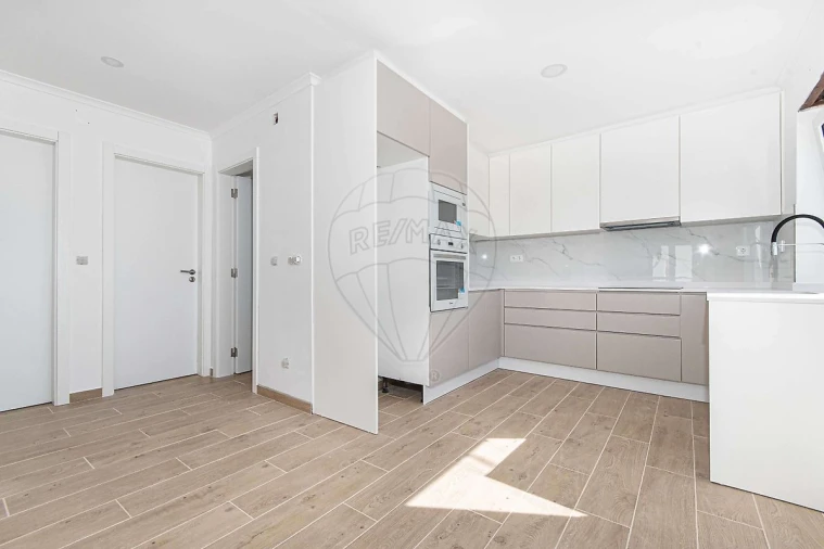 Moradia T2 para Venda em Ventosa Foto 4