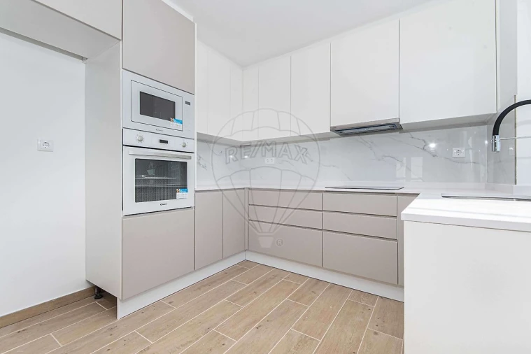 Moradia T2 para Venda em Ventosa Foto 5