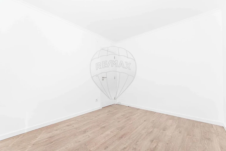 Moradia T2 para Venda em Ventosa Foto 13