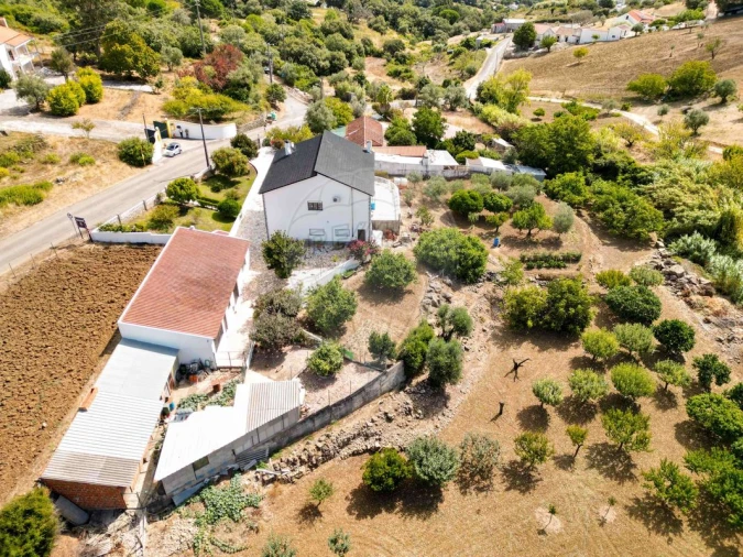 Moradia T5 para Venda em Santiago dos Velhos Foto 10