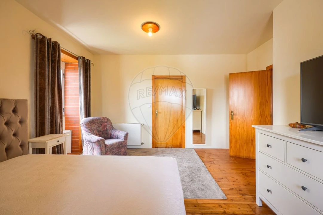 Moradia T5 para Venda em Beduído e Veiros Foto 11