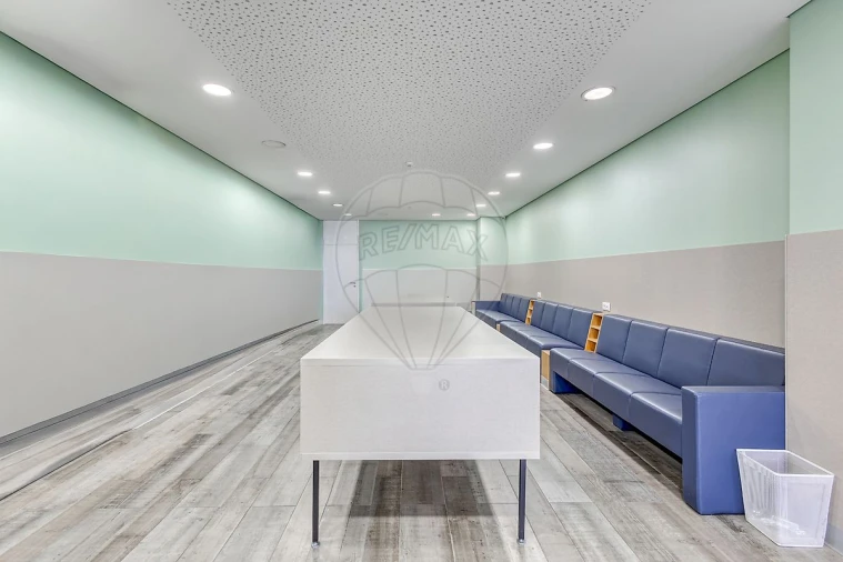 Loja para Venda em Custóias, Leça do Balio e Guifões Foto 13