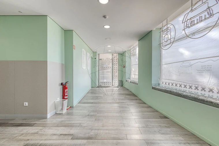 Loja para Venda em Custóias, Leça do Balio e Guifões Foto 4