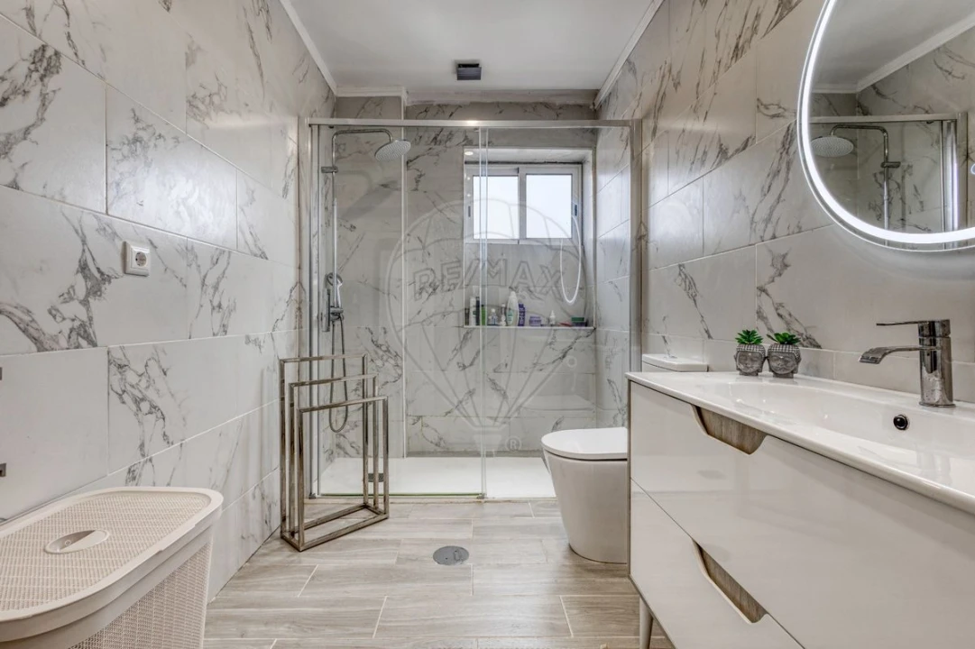 Moradia T4 para Venda em Perafita, Lavra e Santa Cruz do Bispo Foto 3