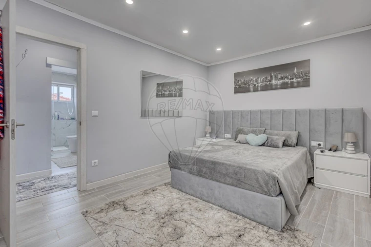 Moradia T4 para Venda em Perafita, Lavra e Santa Cruz do Bispo Foto 4