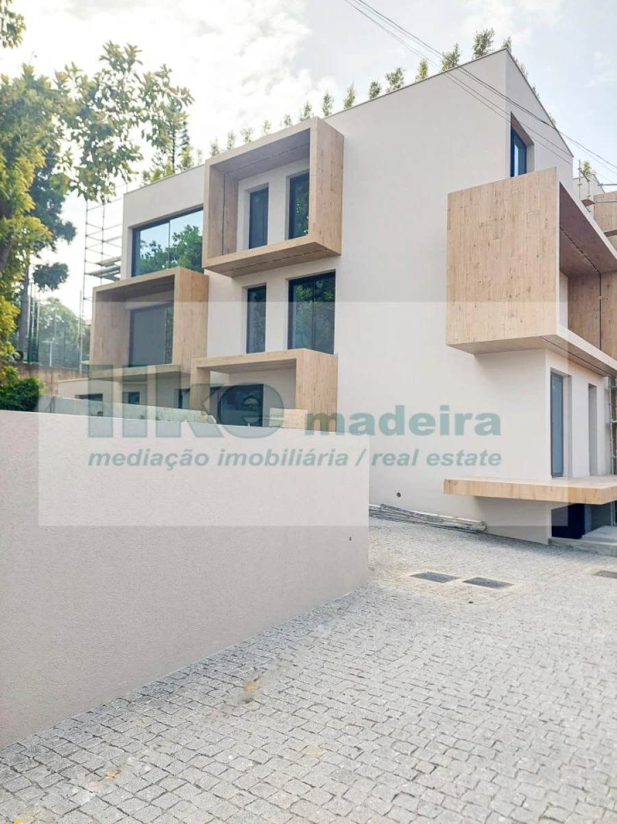 Apartamento T3 para Venda em São Martinho Foto 11