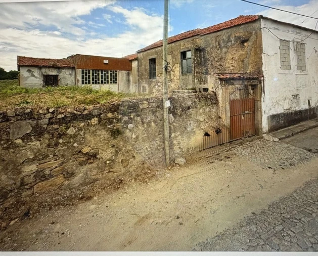 Moradia T4 para Venda em São Felix da Marinha Foto 2