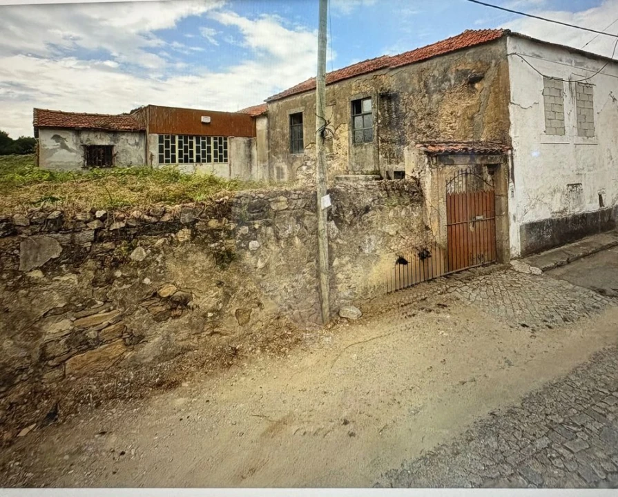 Moradia T4 para Venda em São Felix da Marinha Foto 2