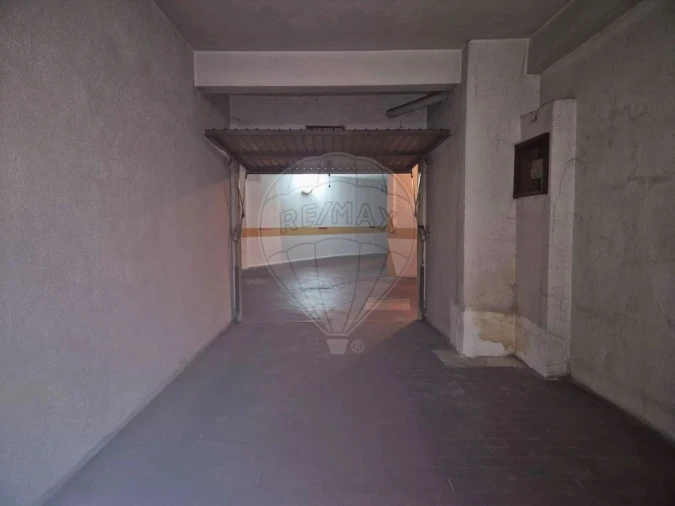 Garagem para Venda em Agualva e Mira-Sintra Foto 5