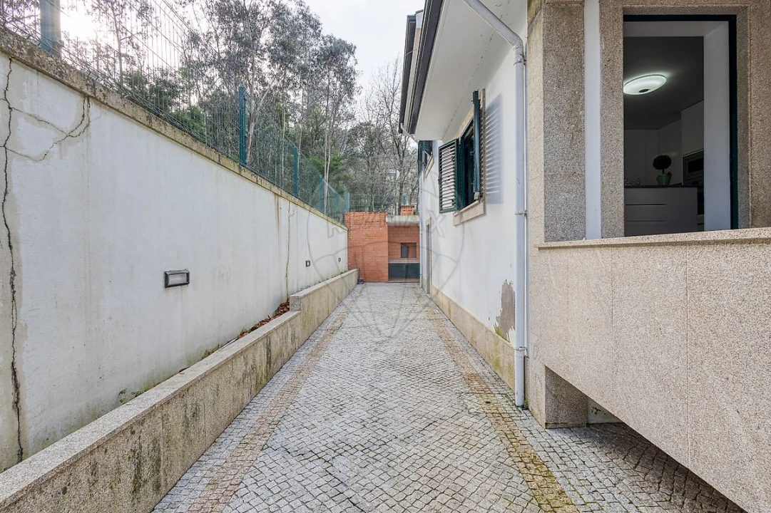 Moradia T3 para Venda em Bougado (São Martinho e Santiago) Foto 16