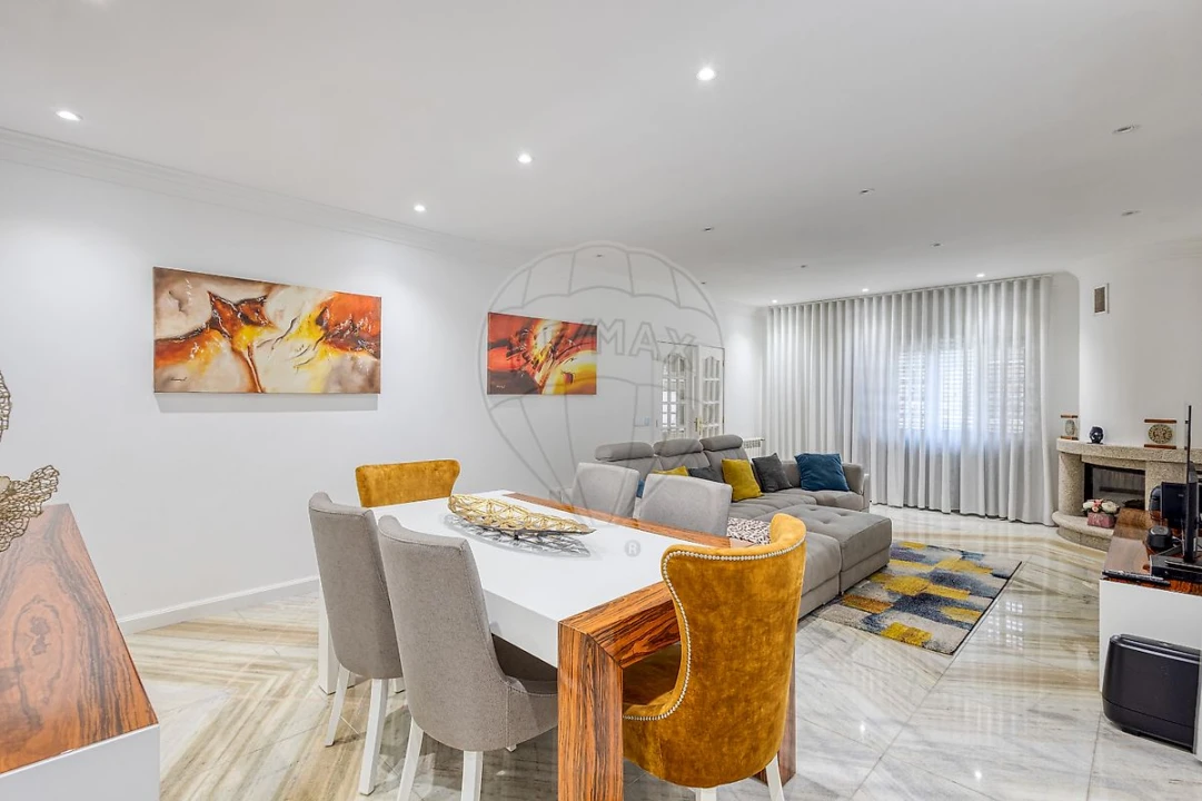 Moradia T3 para Venda em Bougado (São Martinho e Santiago) Foto 1