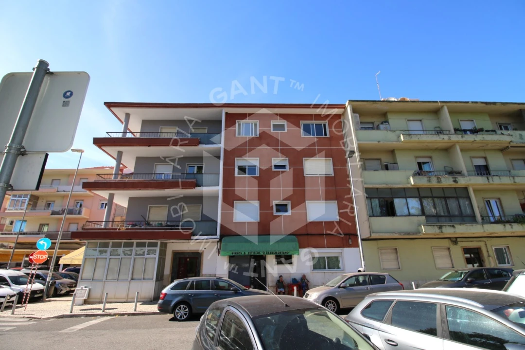 Apartamento T2 para Arrendamento em Oeiras e São Julião da Barra, Paço de Arcos e Caxias Foto 1