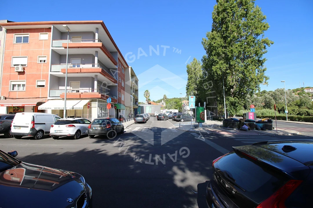 Apartamento T2 para Arrendamento em Oeiras e São Julião da Barra, Paço de Arcos e Caxias Foto 29