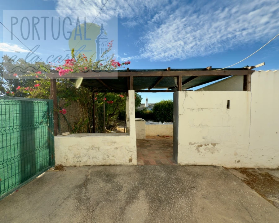 Moradia T3 para Venda em Santa Barbara de Nexe Foto 12