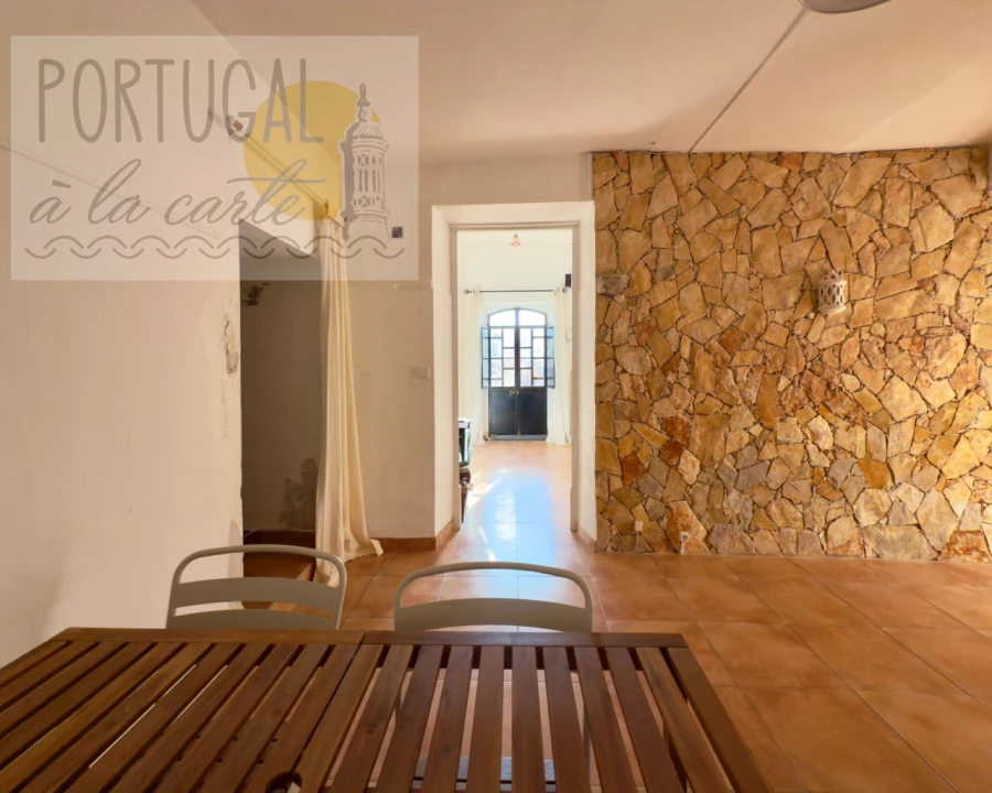 Moradia T3 para Venda em Santa Barbara de Nexe Foto 26