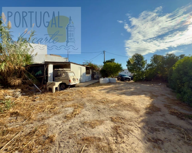 Moradia T3 para Venda em Santa Barbara de Nexe Foto 10