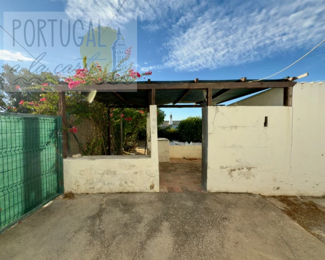 Moradia T3 para Venda em Santa Barbara de Nexe Foto 12