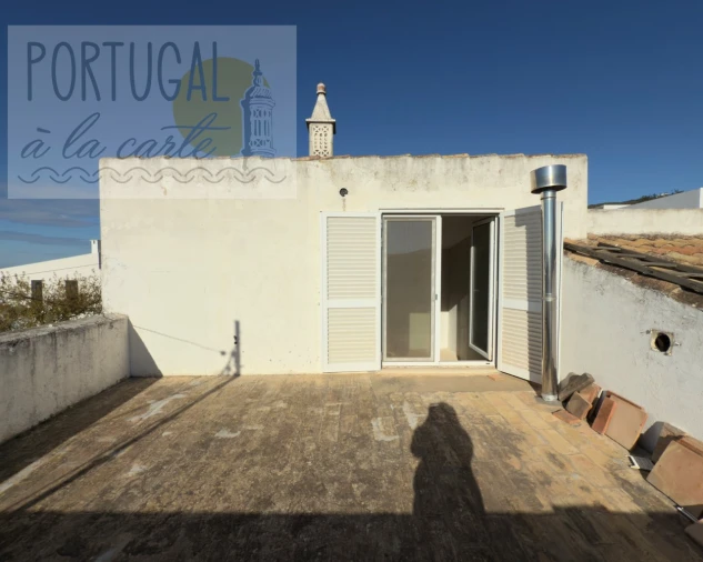 Moradia T3 para Venda em Santa Barbara de Nexe Foto 38