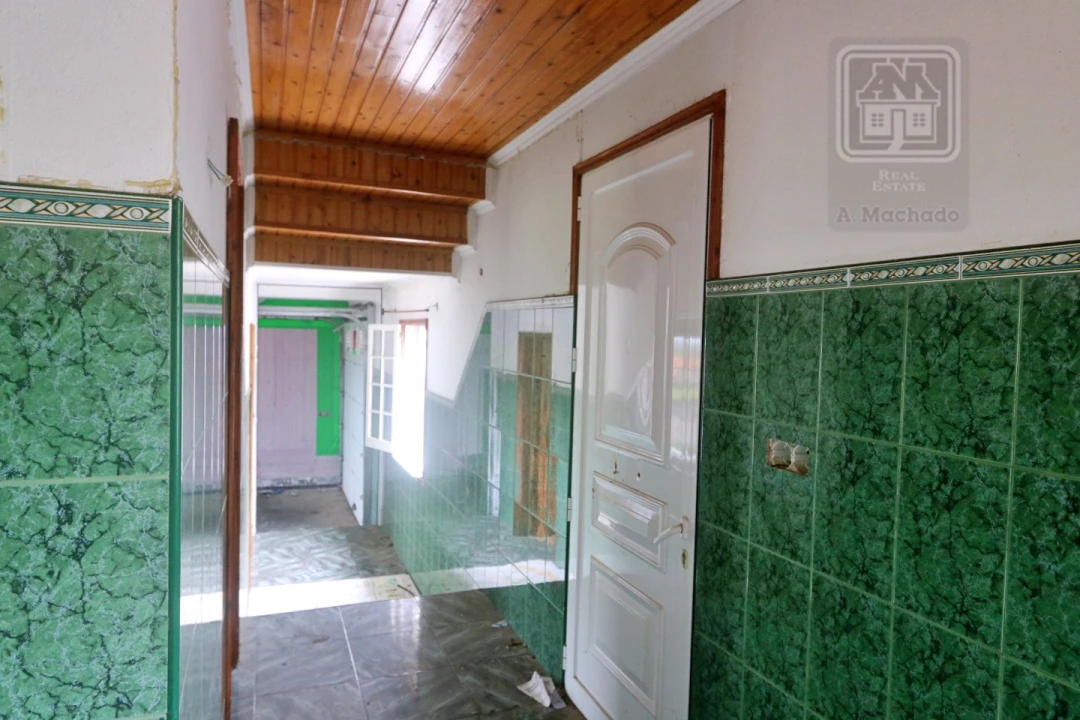 Moradia T2 para Venda em Maia Foto 14