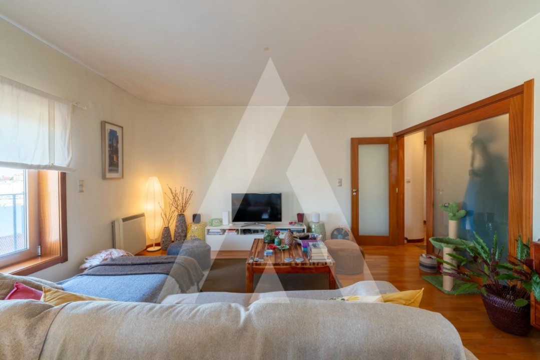 Apartamento T3 para Venda em Carnide Foto 5