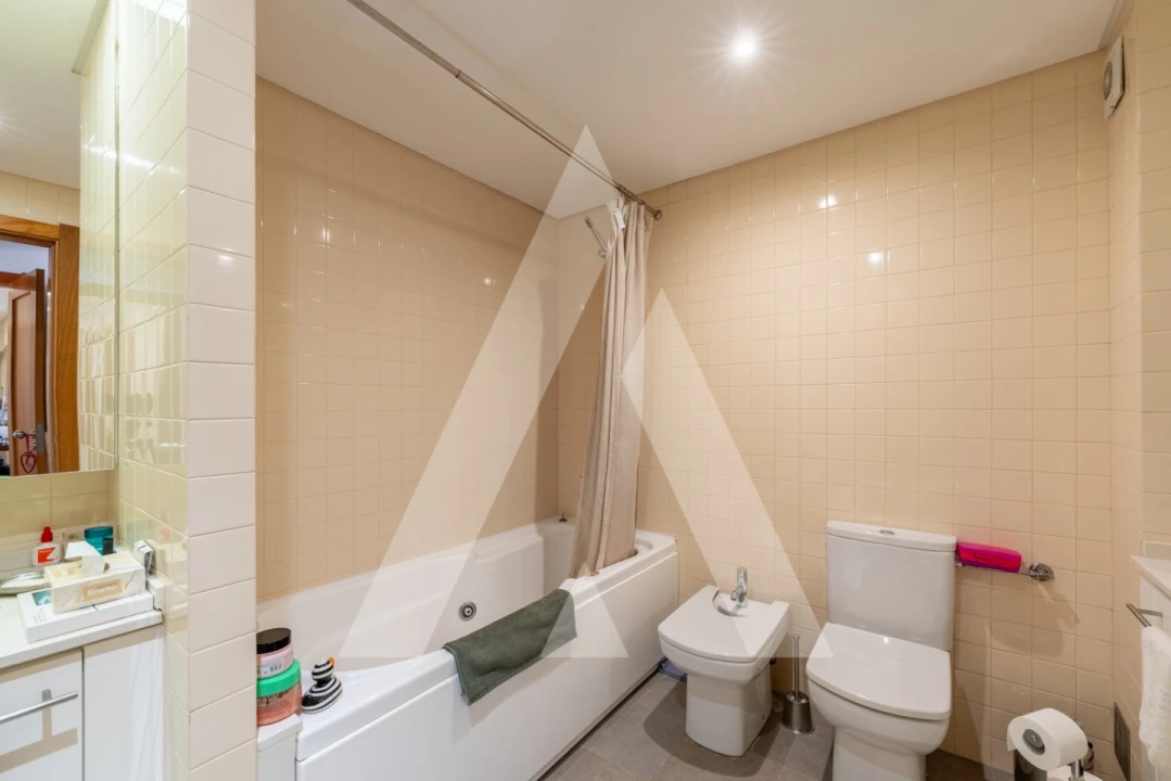 Apartamento T3 para Venda em Carnide Foto 14