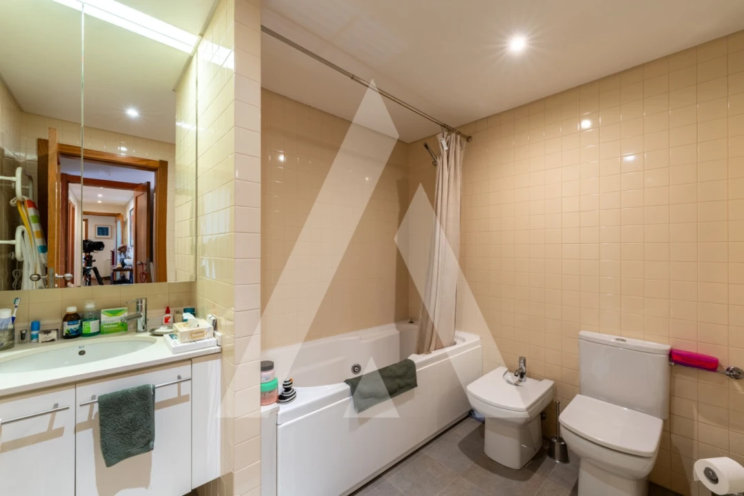 Apartamento T3 para Venda em Carnide Foto 16