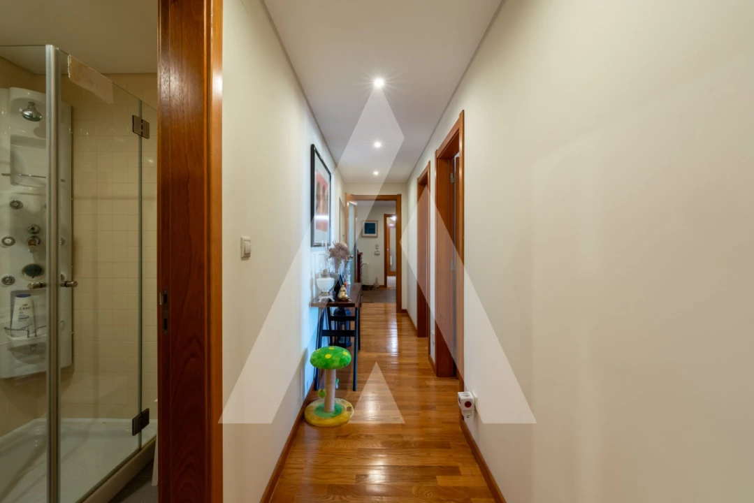 Apartamento T3 para Venda em Carnide Foto 25