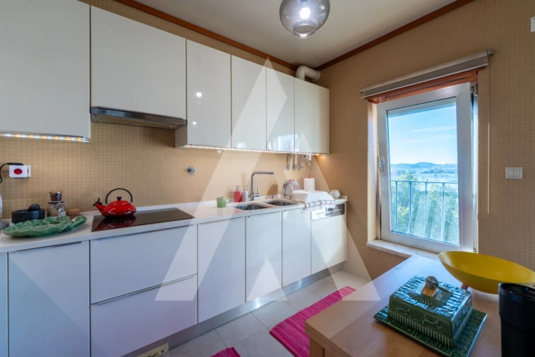 Apartamento T3 para Venda em Carnide Foto 7