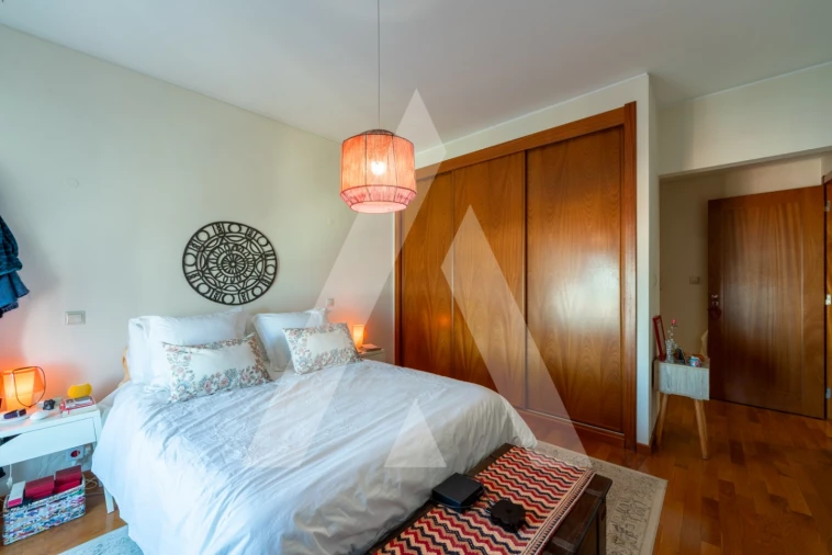 Apartamento T3 para Venda em Carnide Foto 11