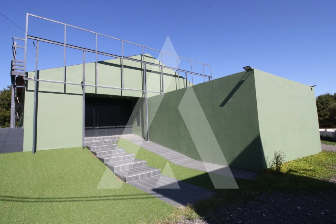 Negócio para Venda em Mundão Foto 3